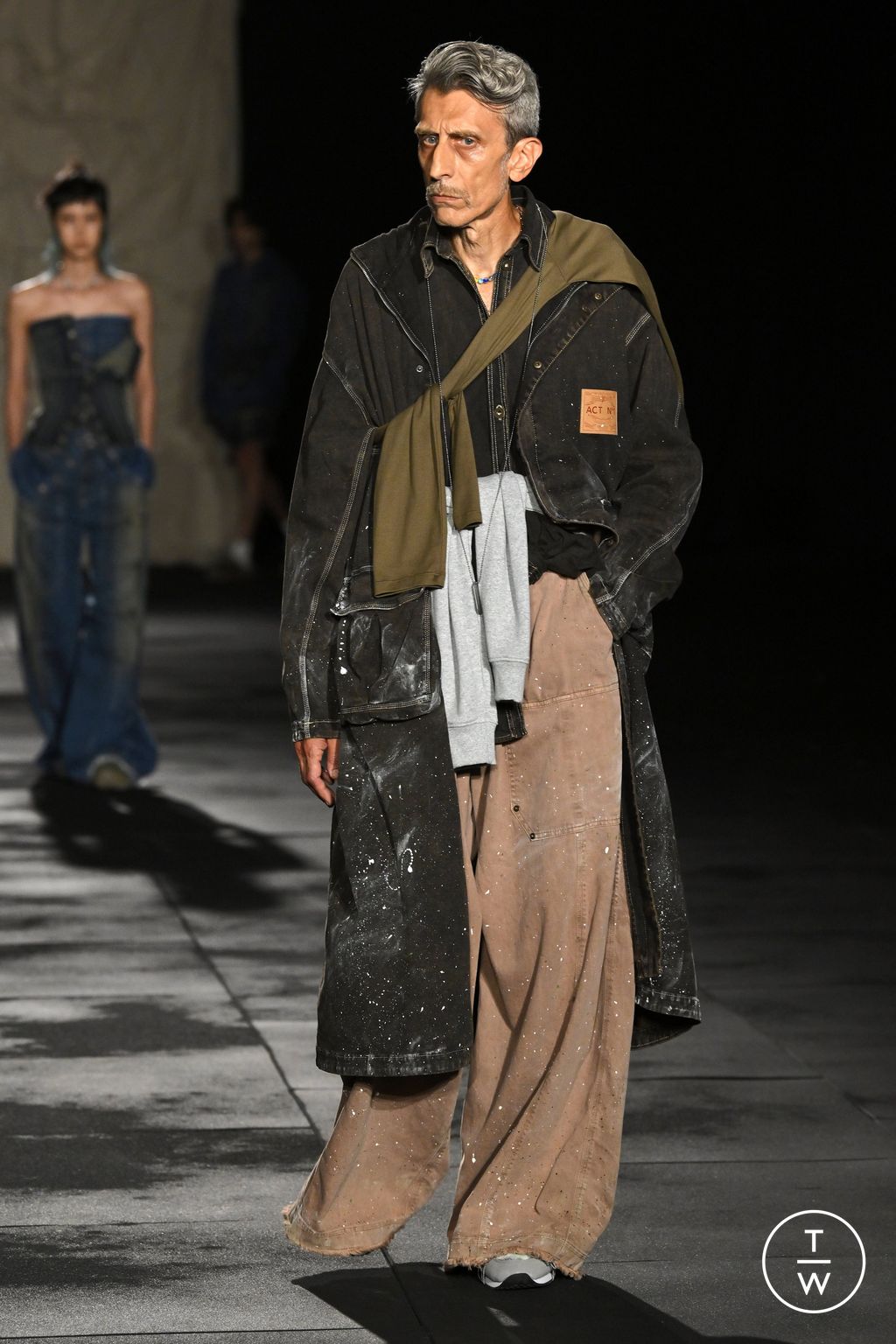 Fashion Week Milan Spring/Summer 2024 look 21 de la collection Act n°1 womenswear