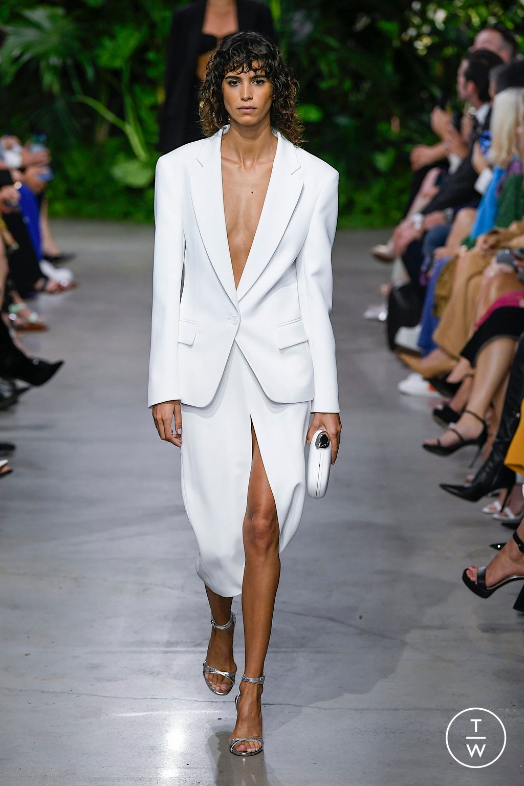 Fashion Week New York Spring/Summer 2023 look 1 from the Michael Kors Collection collection 女装