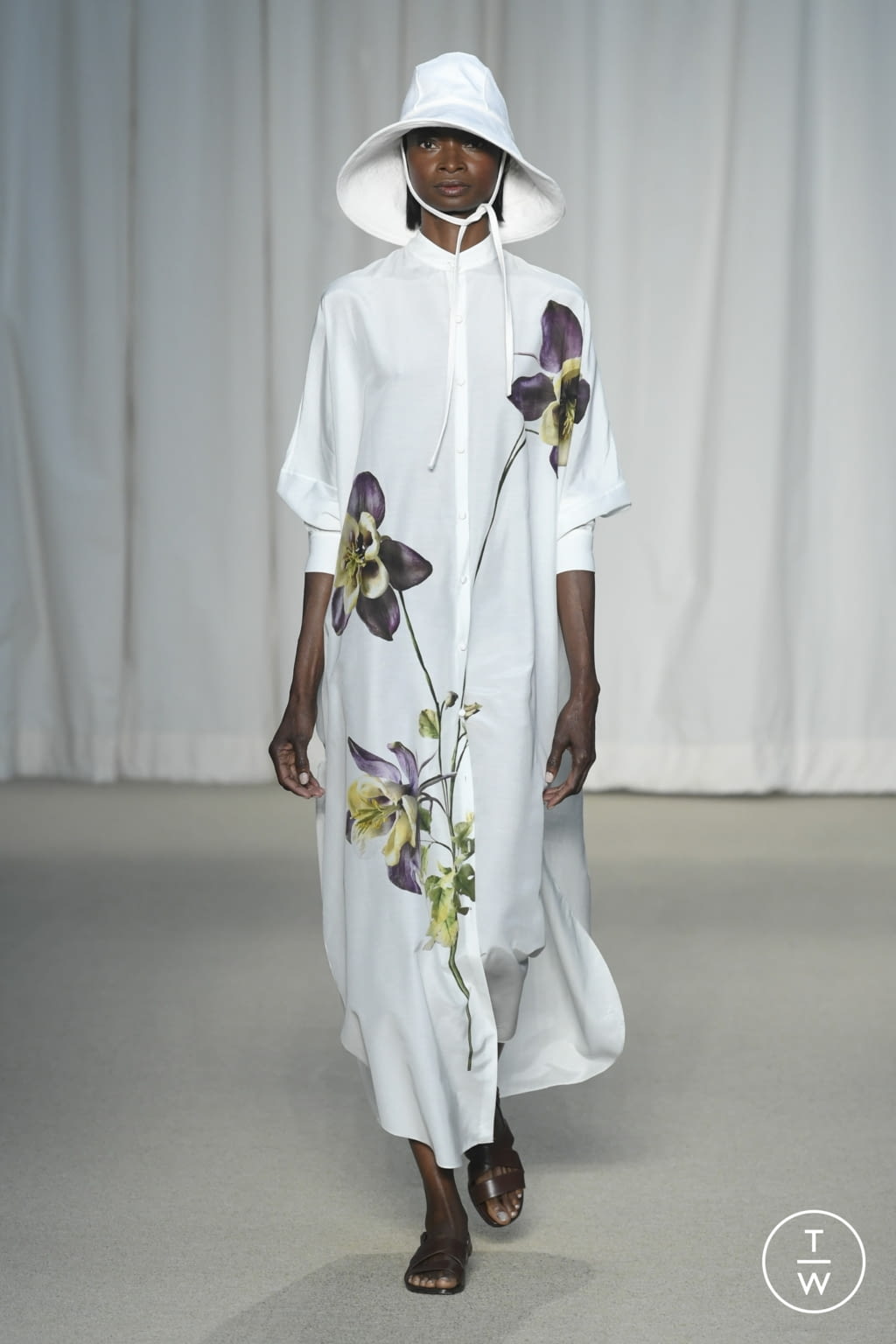 Fashion Week New York Spring/Summer 2022 look 11 from the Adam Lippes collection womenswear