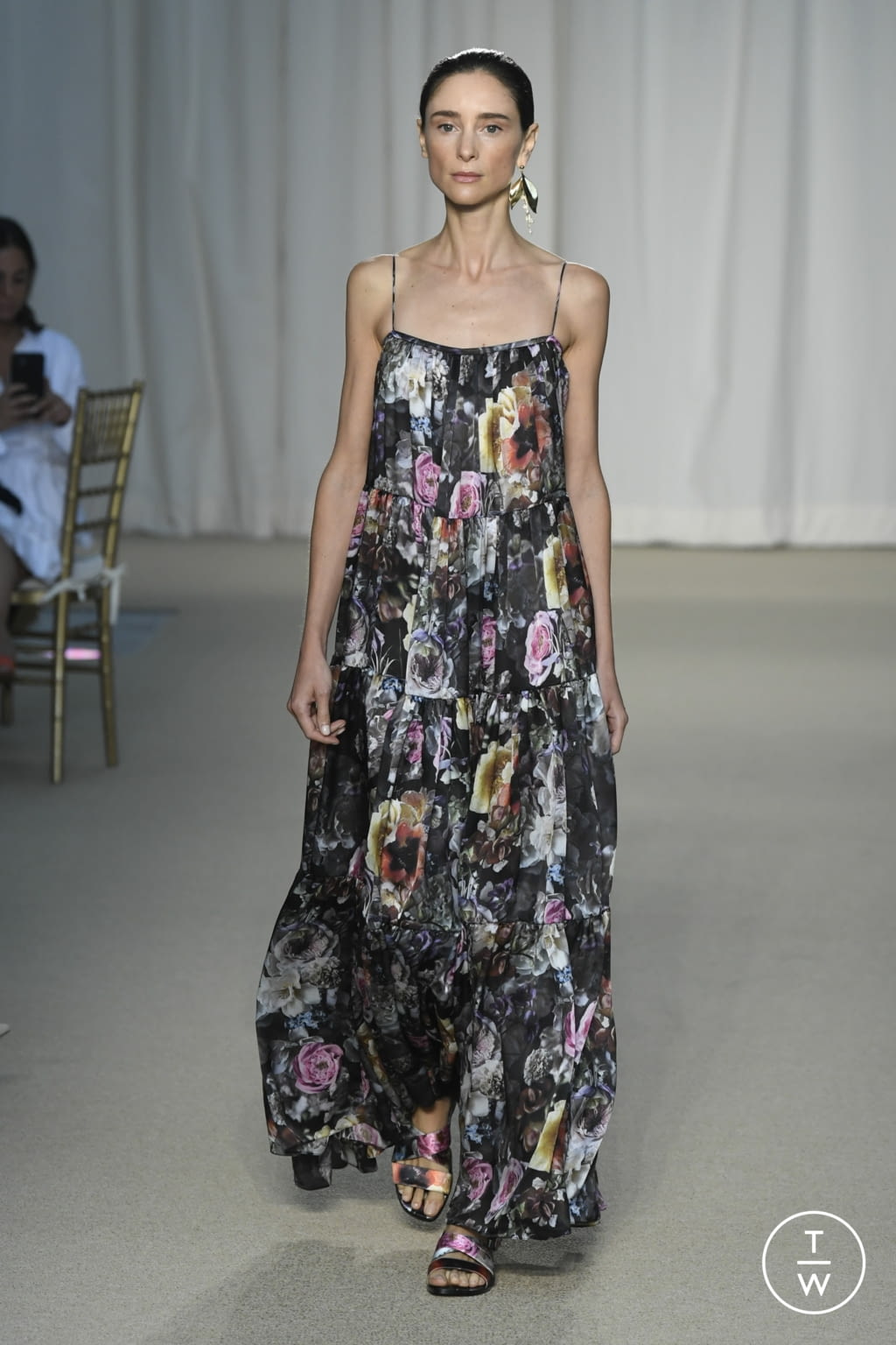 Fashion Week New York Spring/Summer 2022 look 22 from the Adam Lippes collection 女装