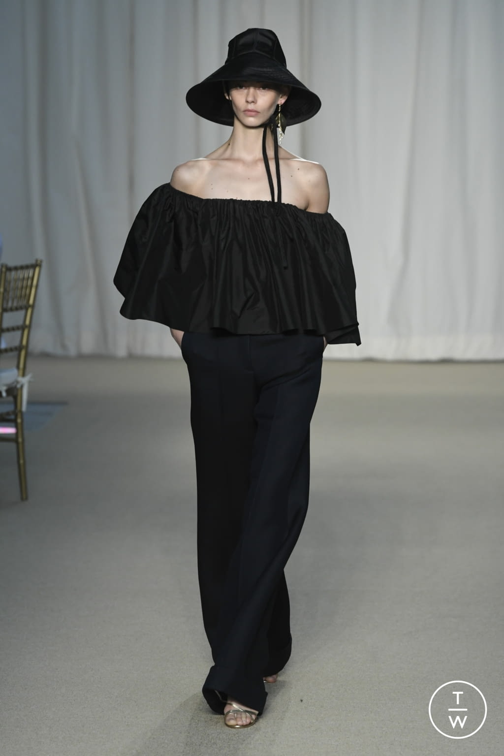 Fashion Week New York Spring/Summer 2022 look 25 de la collection Adam Lippes womenswear