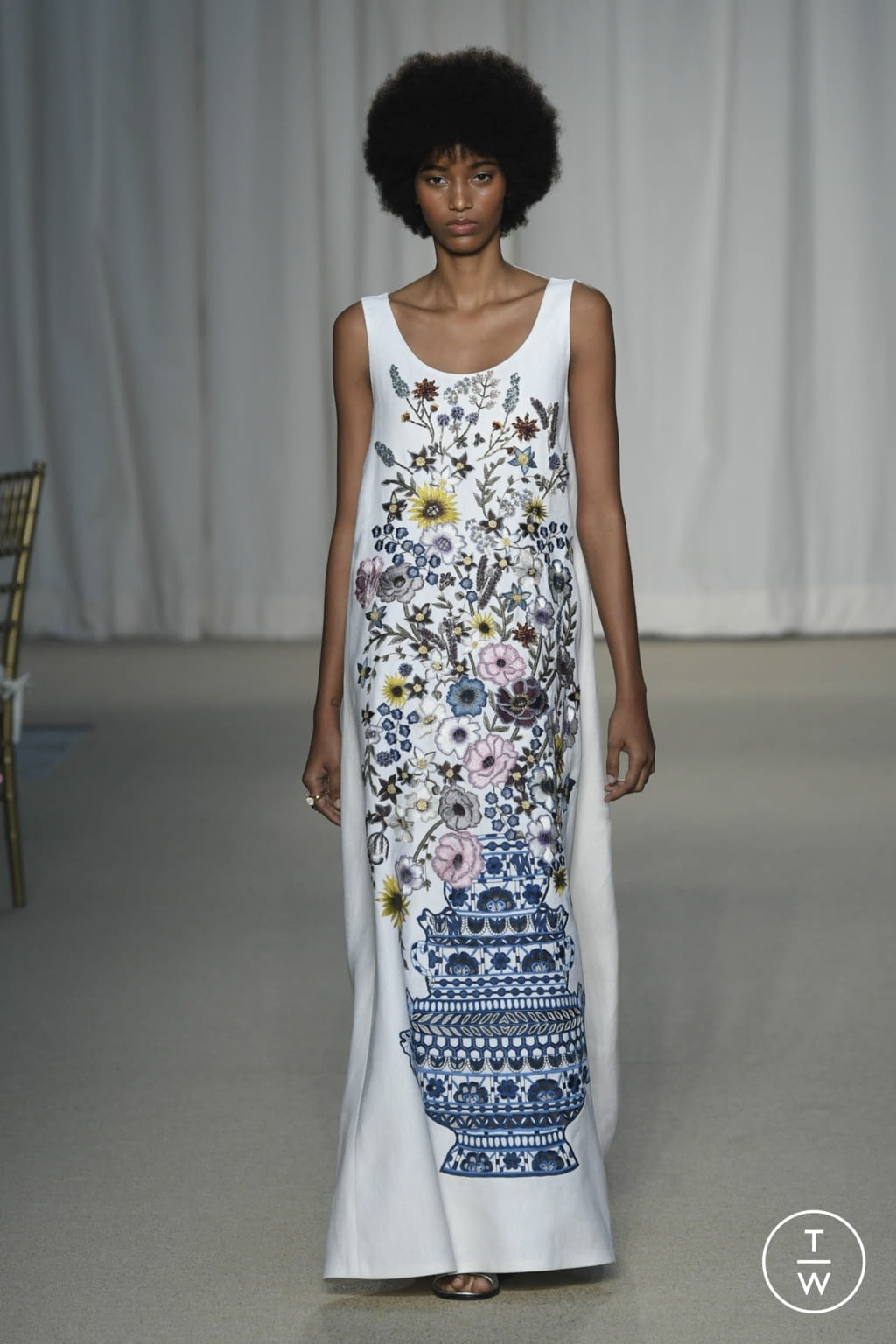 Fashion Week New York Spring/Summer 2022 look 28 from the Adam Lippes collection womenswear