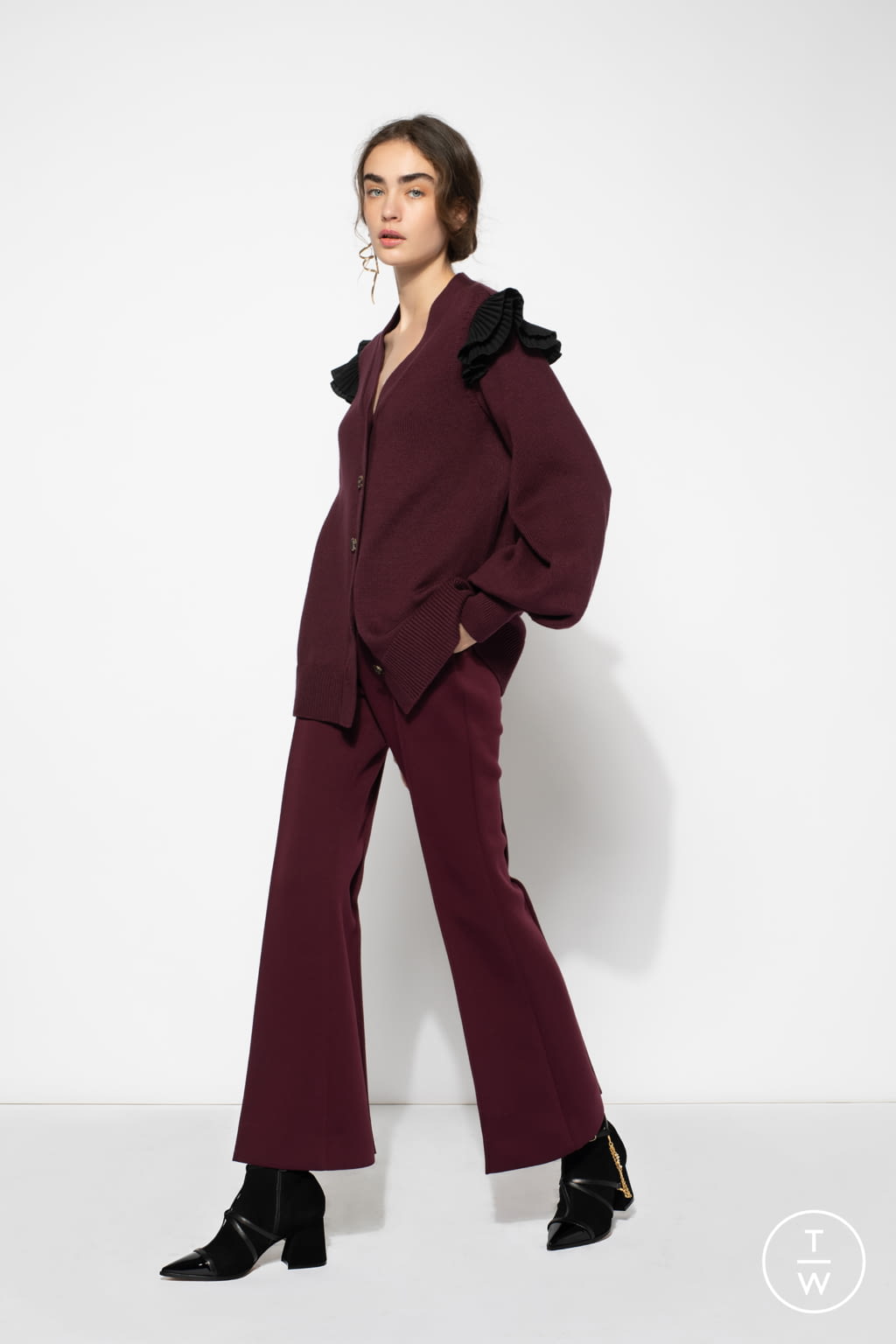 Fashion Week New York Fall/Winter 2021 look 9 from the Adeam collection 女装