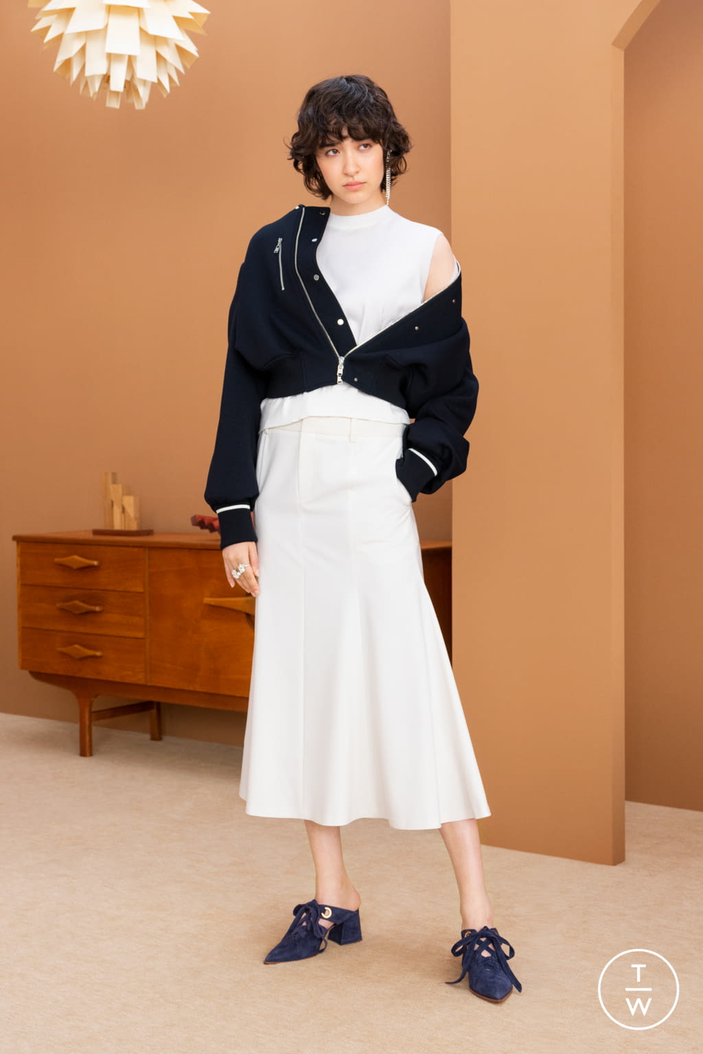 Fashion Week New York Resort 2022 look 8 from the Adeam collection 女装