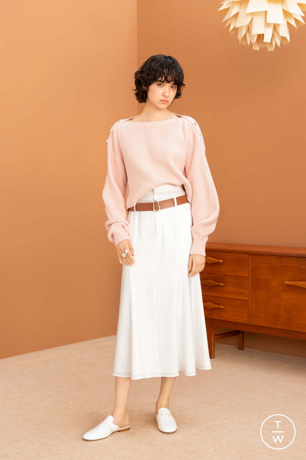 Fashion Week New York Resort 2022 look 13 from the Adeam collection 女装