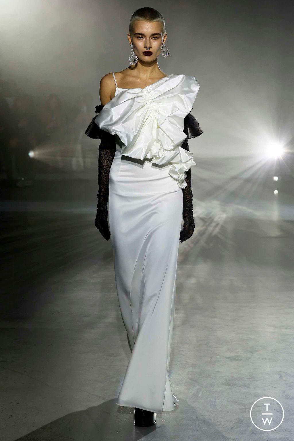 Fashion Week New York Fall/Winter 2023 look 1 de la collection Adeam womenswear