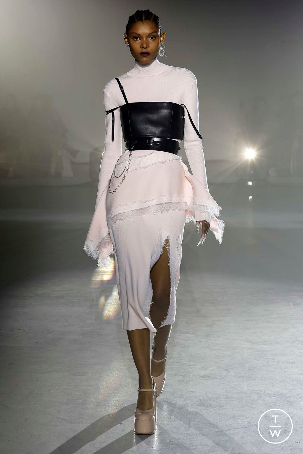Fashion Week New York Fall/Winter 2023 look 21 from the Adeam collection womenswear