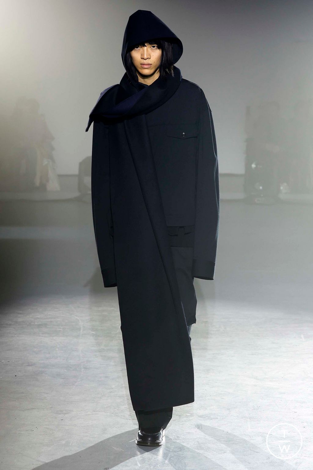 Fashion Week New York Fall/Winter 2023 look 33 from the Adeam collection 女装