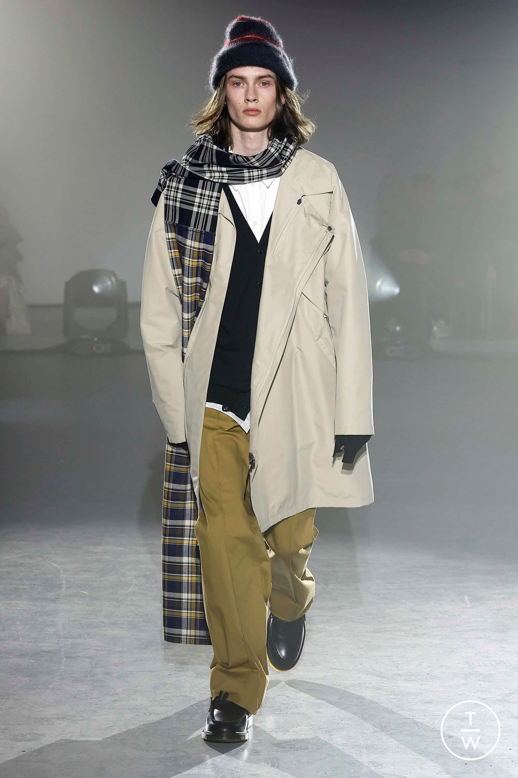 Fashion Week New York Fall/Winter 2023 look 45 from the Adeam collection 女装