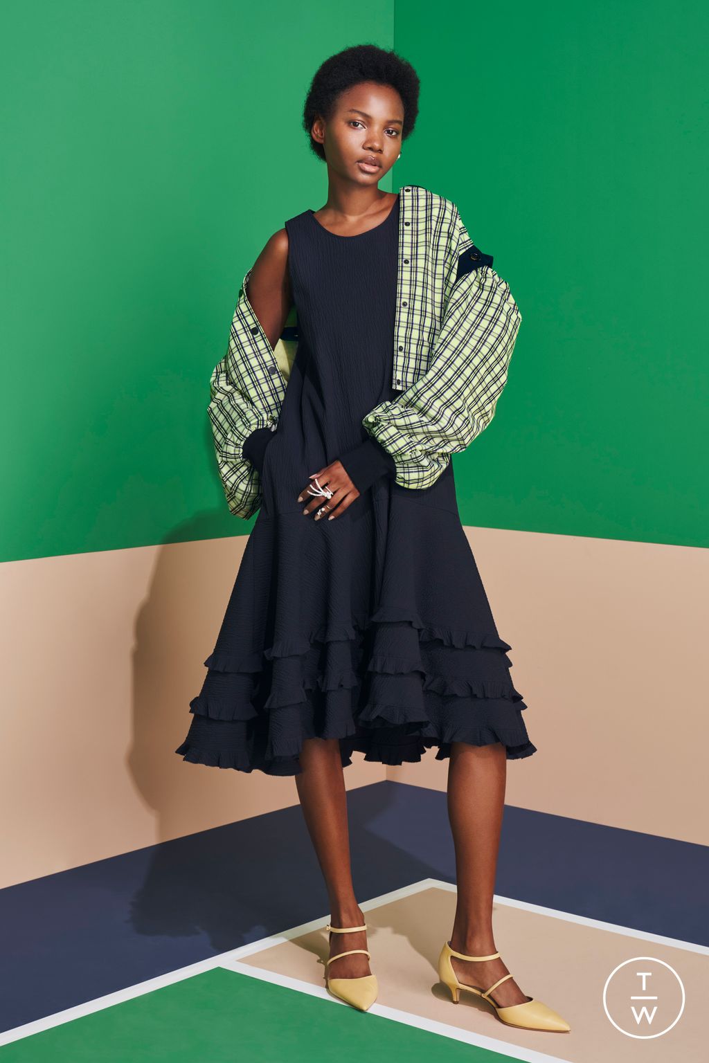Fashion Week New York Pre-Fall 2023 look 11 from the Adeam collection 女装