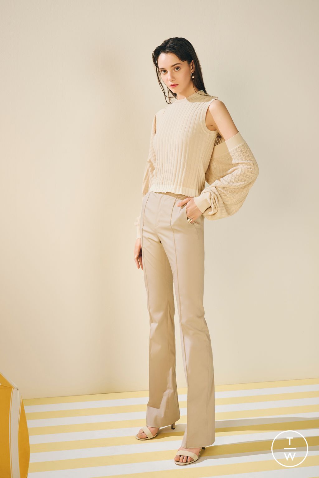 Fashion Week New York Pre-Fall 2024 look 14 from the Adeam collection 女装
