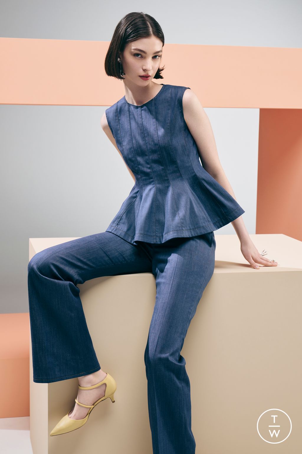 Fashion Week New York Resort 2024 look 25 de la collection Adeam womenswear