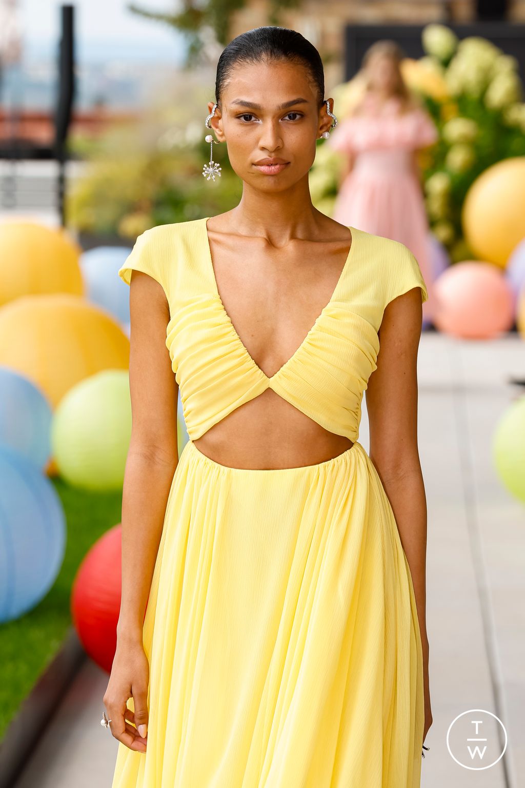Fashion Week New York Spring/Summer 2023 look 20 de la collection Adeam womenswear accessories