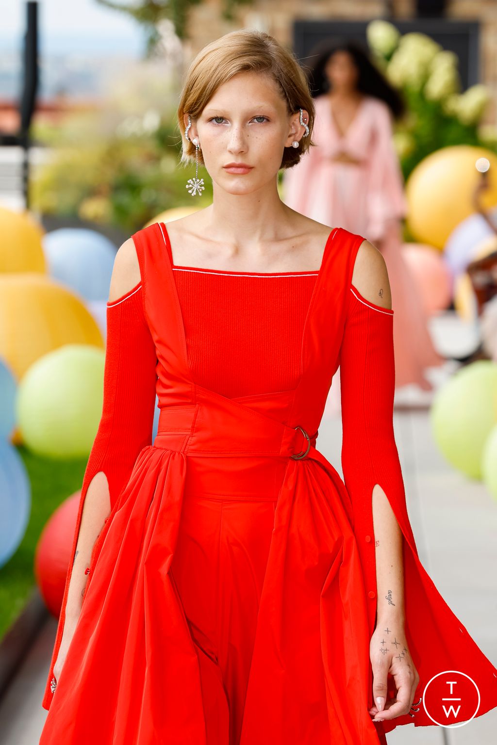 Fashion Week New York Spring/Summer 2023 look 22 de la collection Adeam womenswear accessories