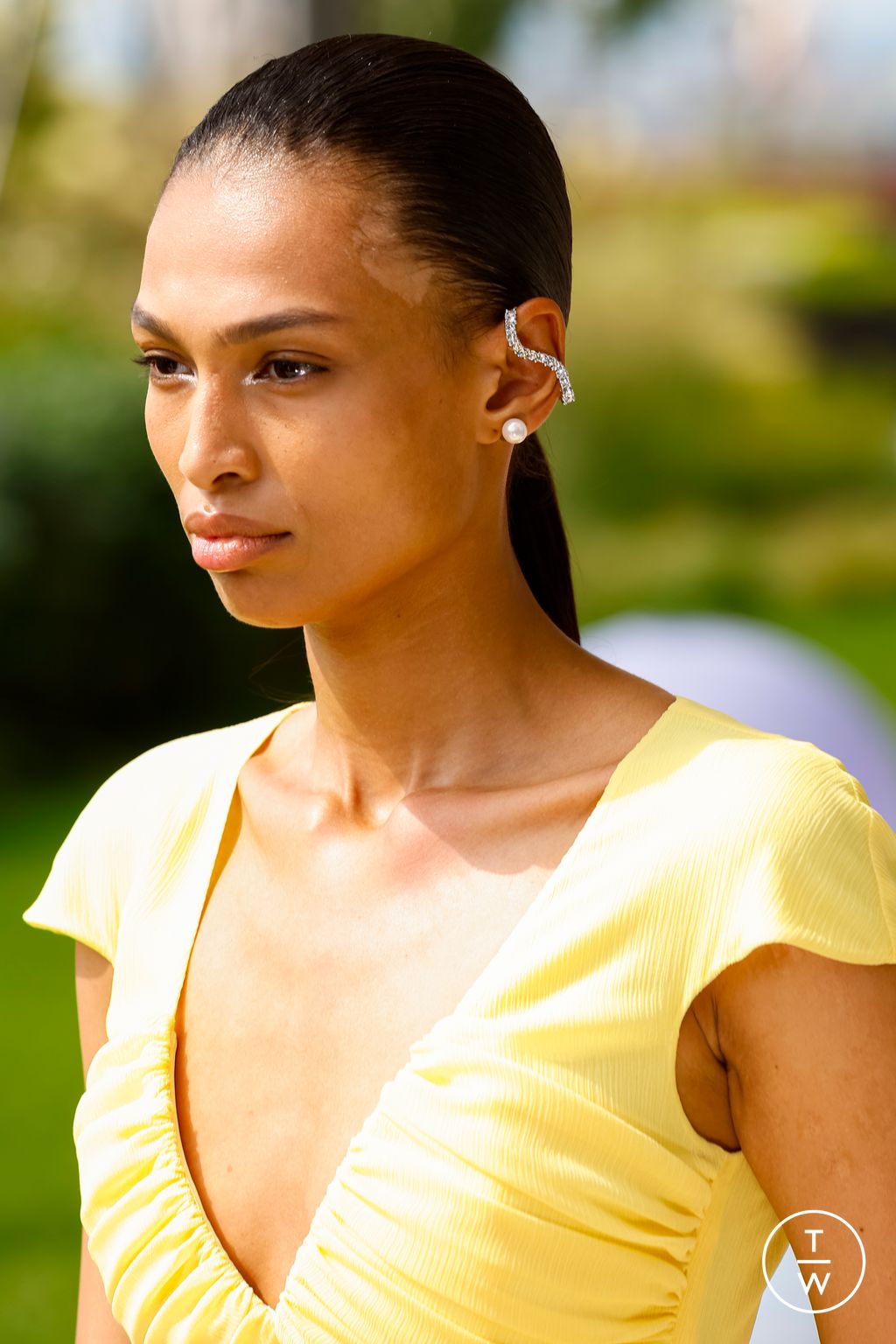 Fashion Week New York Spring/Summer 2023 look 26 de la collection Adeam womenswear accessories