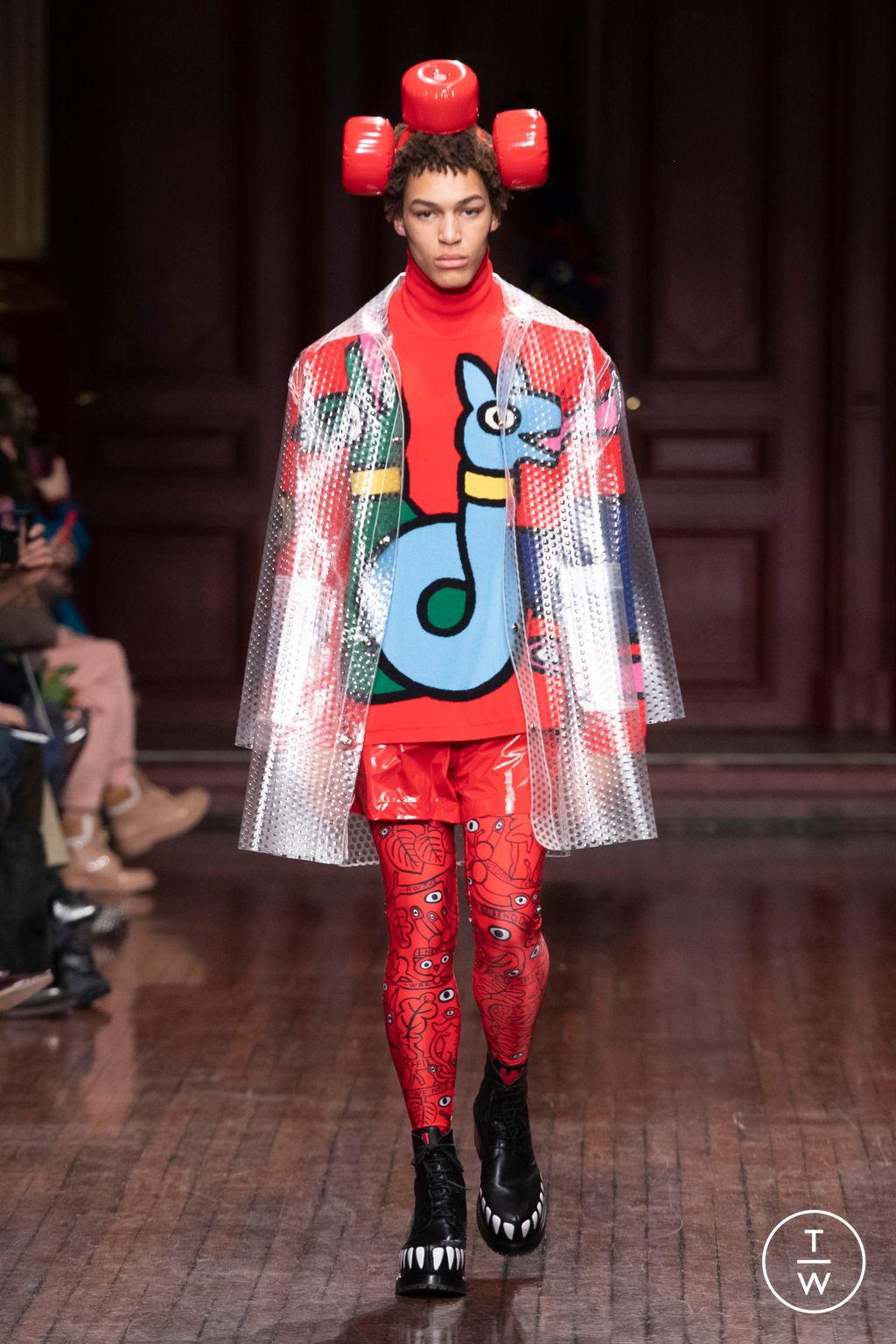 Fashion Week Paris Fall/Winter 2023 look 41 from the Walter Van Beirendonck collection menswear