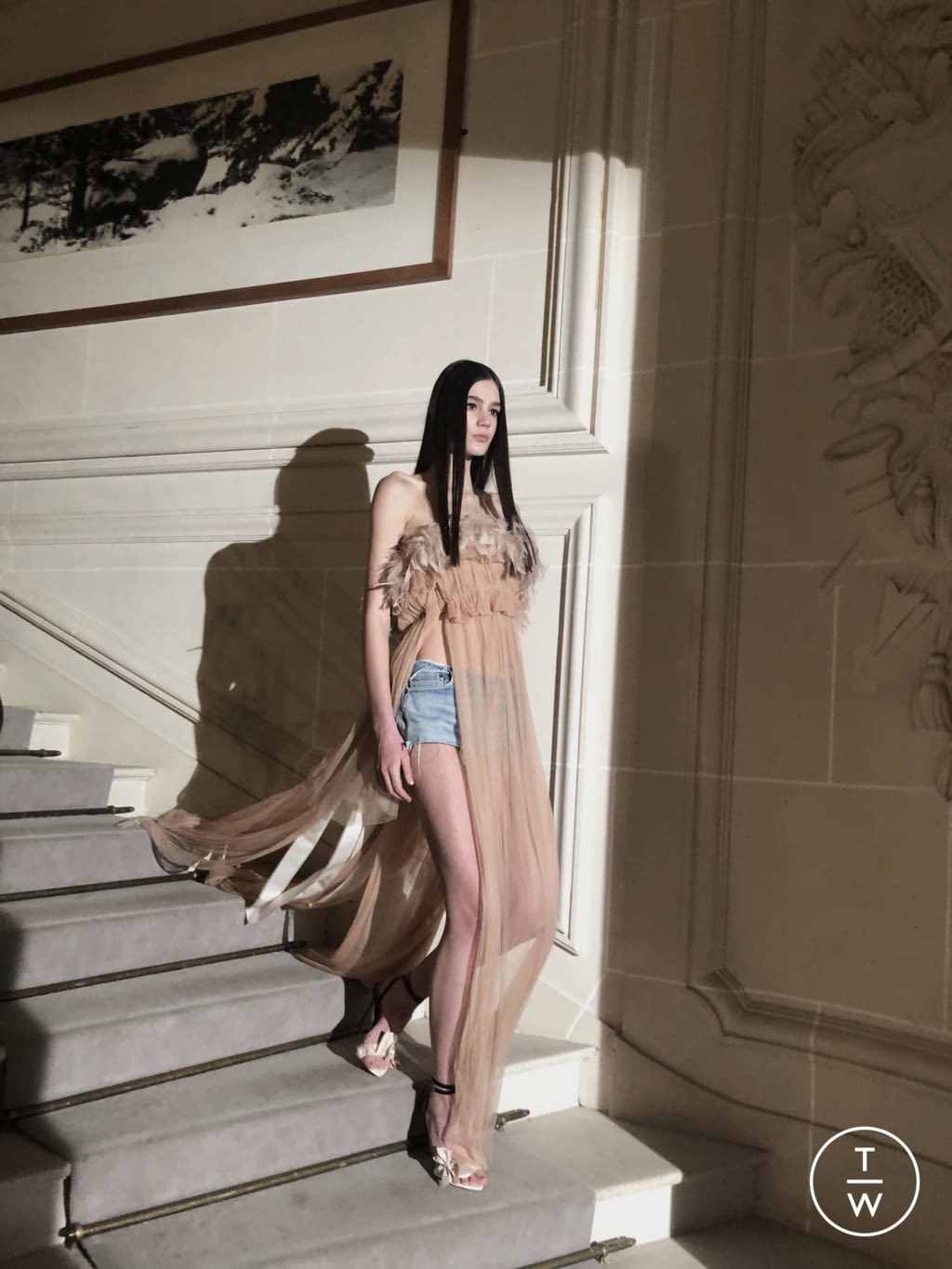 Fashion Week Paris Spring/Summer 2022 look 24 de la collection Aelis couture
