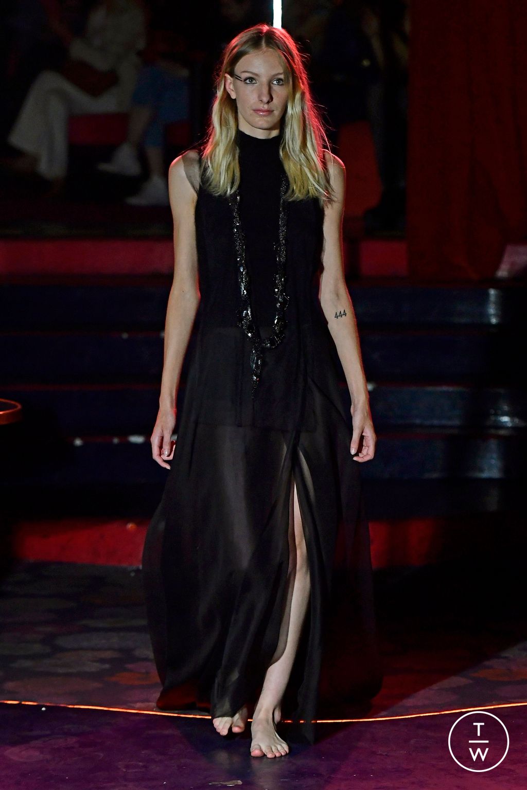 Fashion Week Paris Fall/Winter 2023 look 17 from the Aelis collection couture