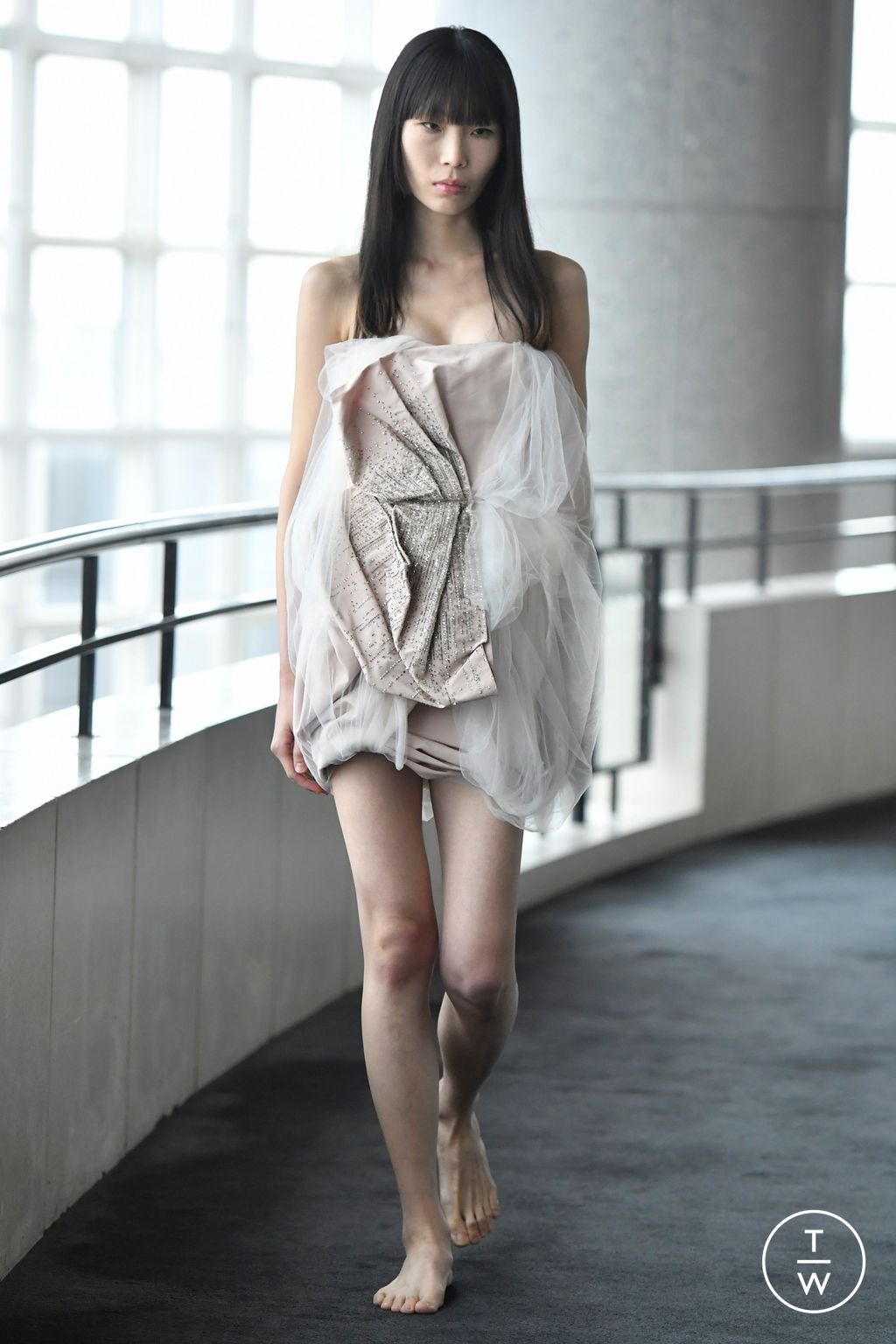 Fashion Week Paris Spring/Summer 2024 look 4 de la collection Aelis couture