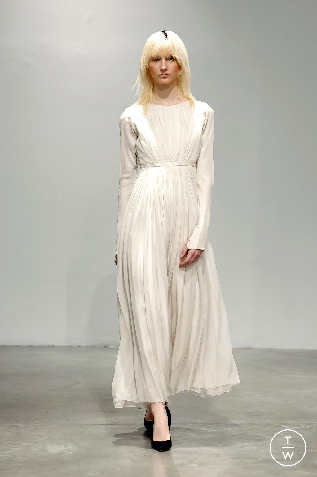 Fashion Week Paris Spring-Summer 2025 look 23 de la collection Aelis couture