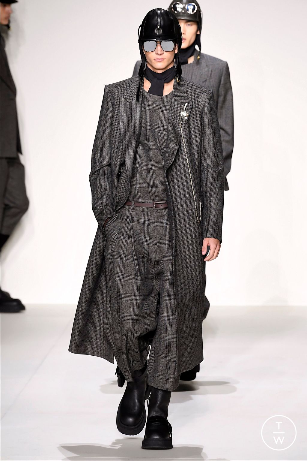 Fashion Week Milan Fall/Winter 2023 look 3 from the Emporio Armani collection menswear