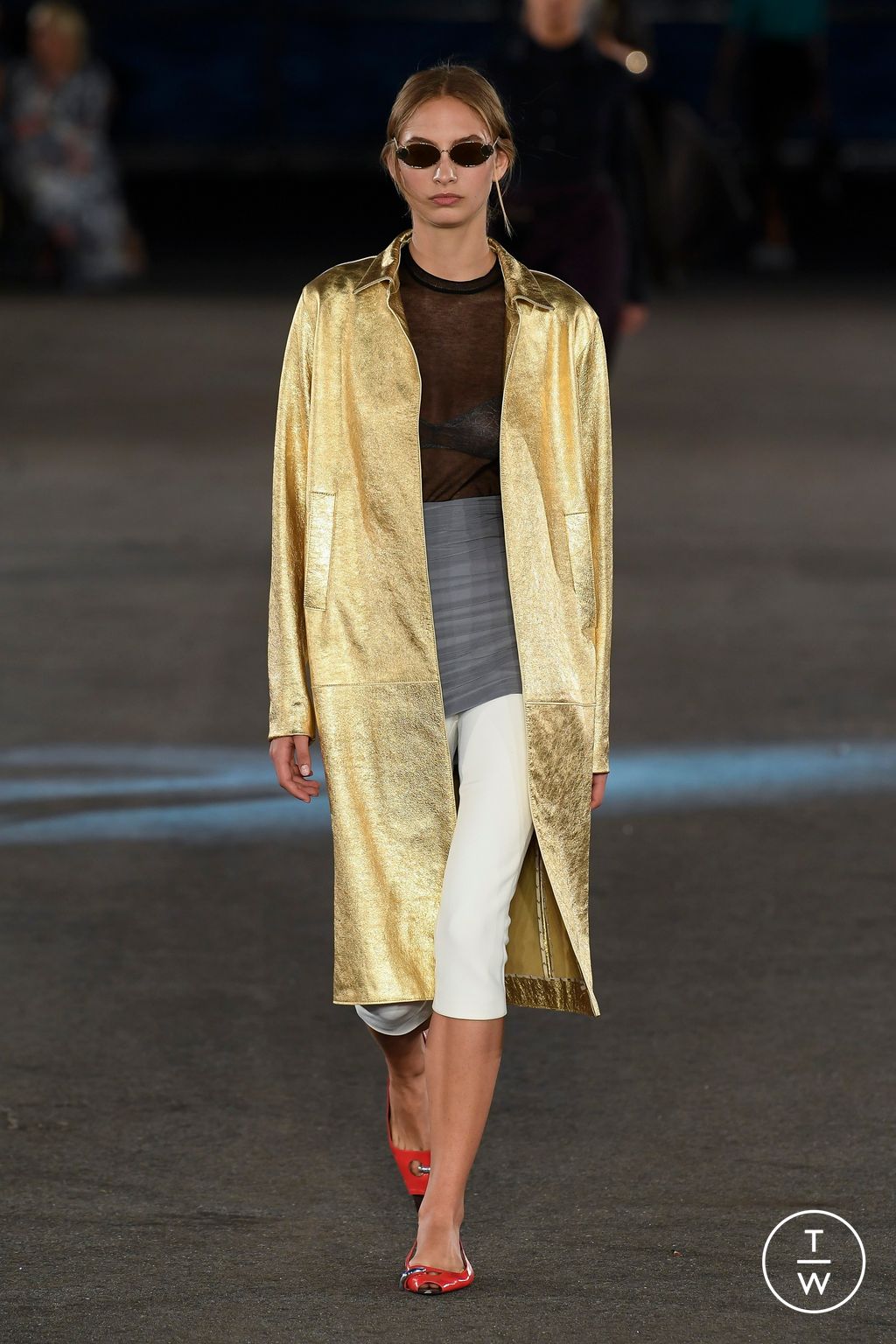 Fashion Week New York Spring/Summer 2023 look 7 from the Tory Burch collection womenswear