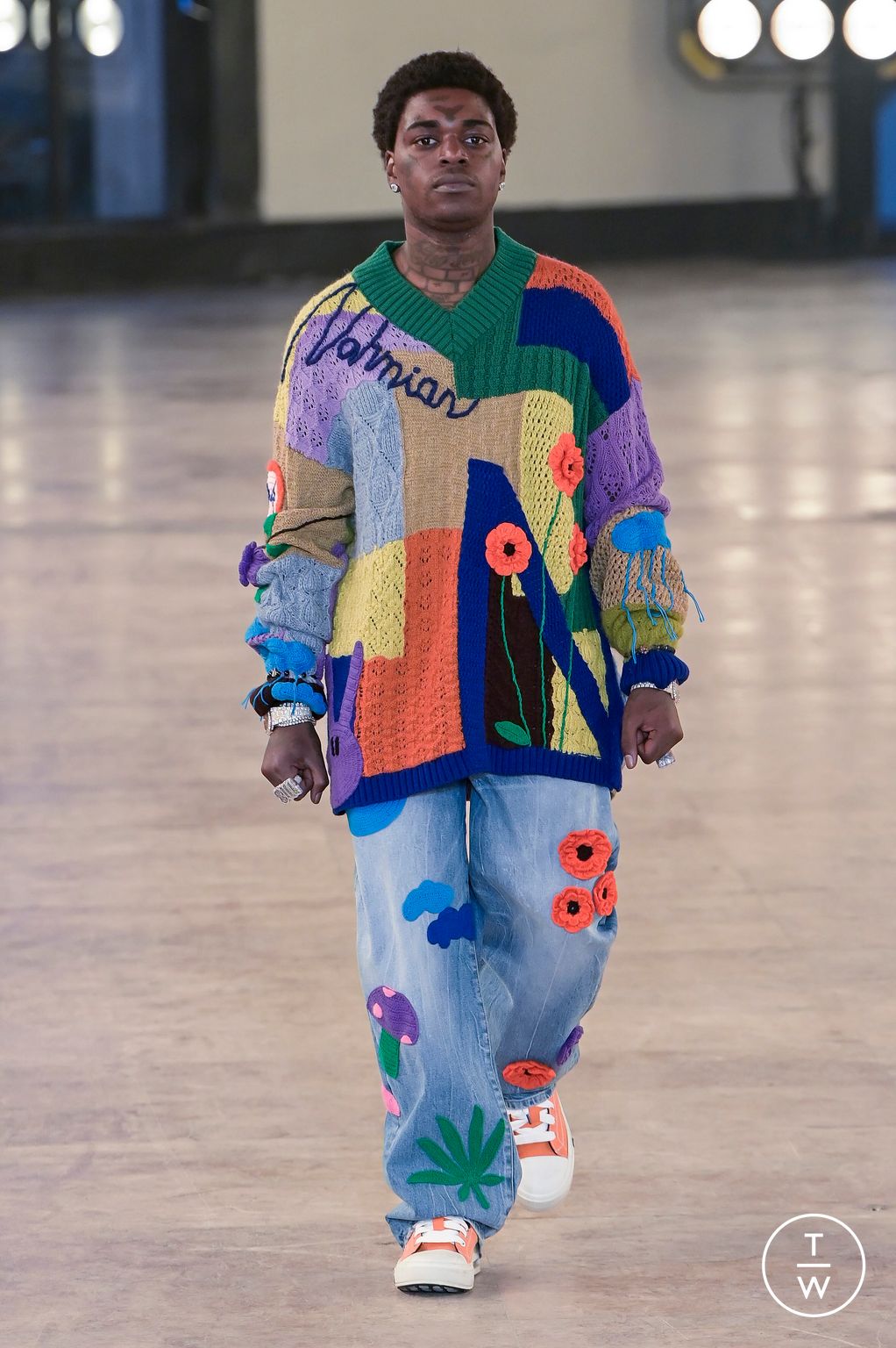 Fashion Week Paris Fall/Winter 2023 look 11 from the Nahmias collection menswear