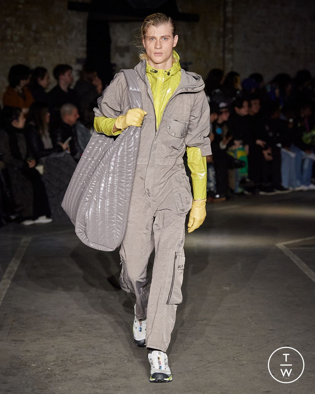 Fashion Week London Fall/Winter 2023 look 10 from the Omar Afridi collection 男装