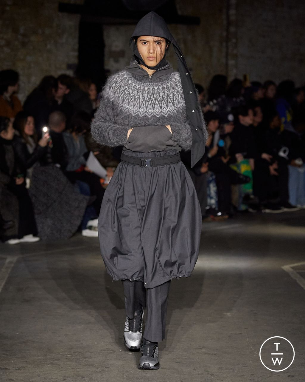 Fashion Week London Fall/Winter 2023 look 14 de la collection Omar Afridi menswear