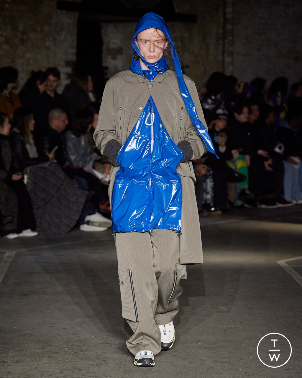Fashion Week London Fall/Winter 2023 look 18 de la collection Omar Afridi menswear