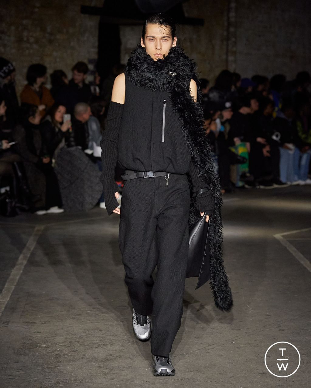 Fashion Week London Fall/Winter 2023 look 24 from the Omar Afridi collection menswear