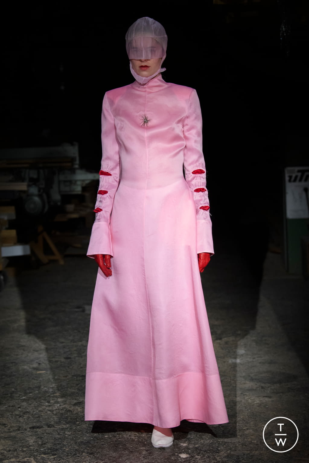 Fashion Week Paris Spring/Summer 2021 look 10 from the Aganovich collection 高级定制