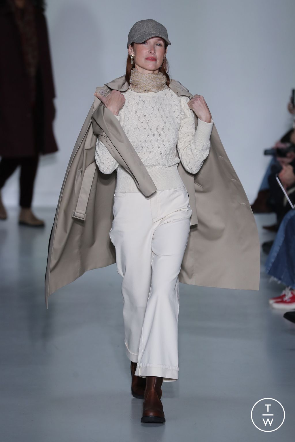 Fashion Week Paris Fall/Winter 2026 look 9 from the Agnès B collection womenswear