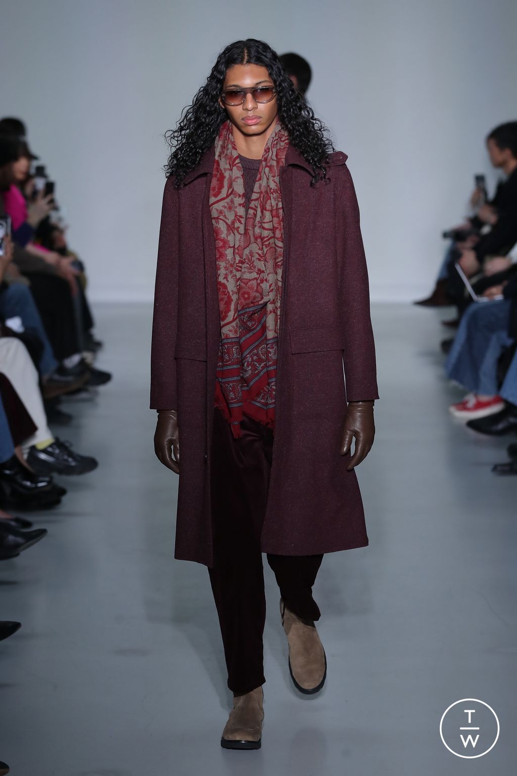 Fashion Week Paris Fall/Winter 2026 look 10 from the Agnès B collection womenswear