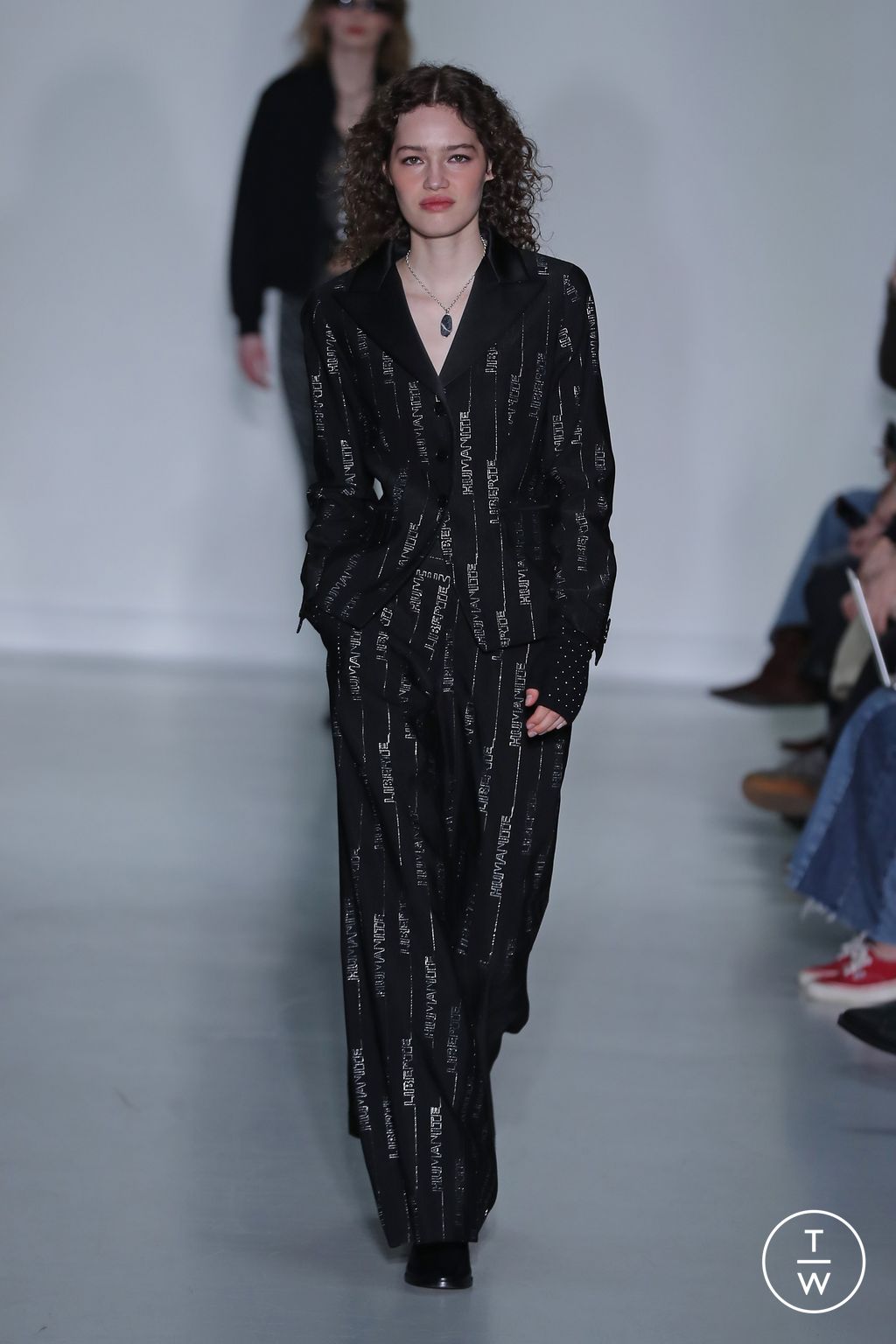 Fashion Week Paris Fall/Winter 2026 look 37 from the Agnès B collection womenswear