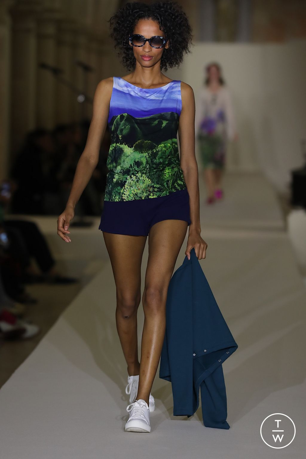 Fashion Week Paris Spring/Summer 2026 look 31 from the Agnès B collection womenswear