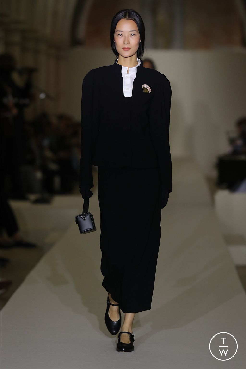 Fashion Week Paris Spring/Summer 2026 look 75 from the Agnès B collection 女装