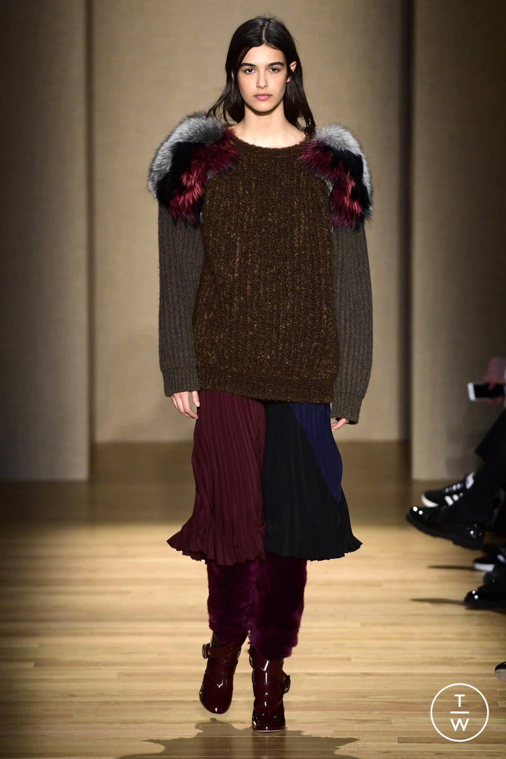 Fashion Week Milan Fall/Winter 2017 look 14 from the Agnona collection womenswear