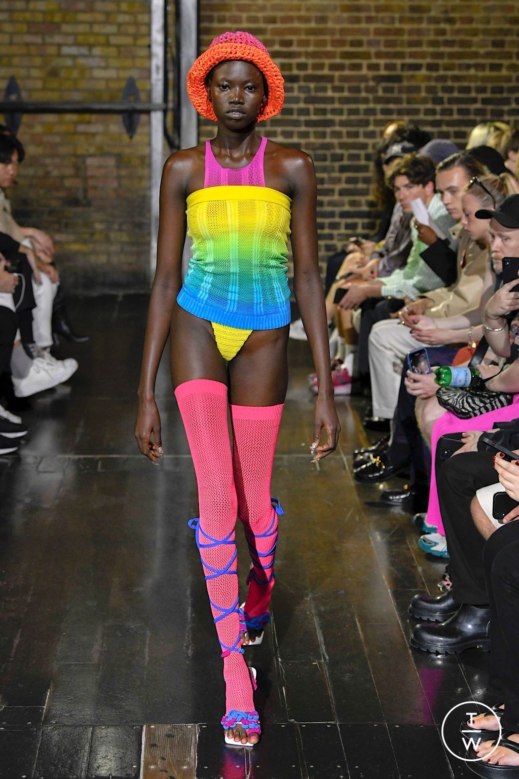 Fashion Week London Spring/Summer 2023 look 11 de la collection AGR menswear