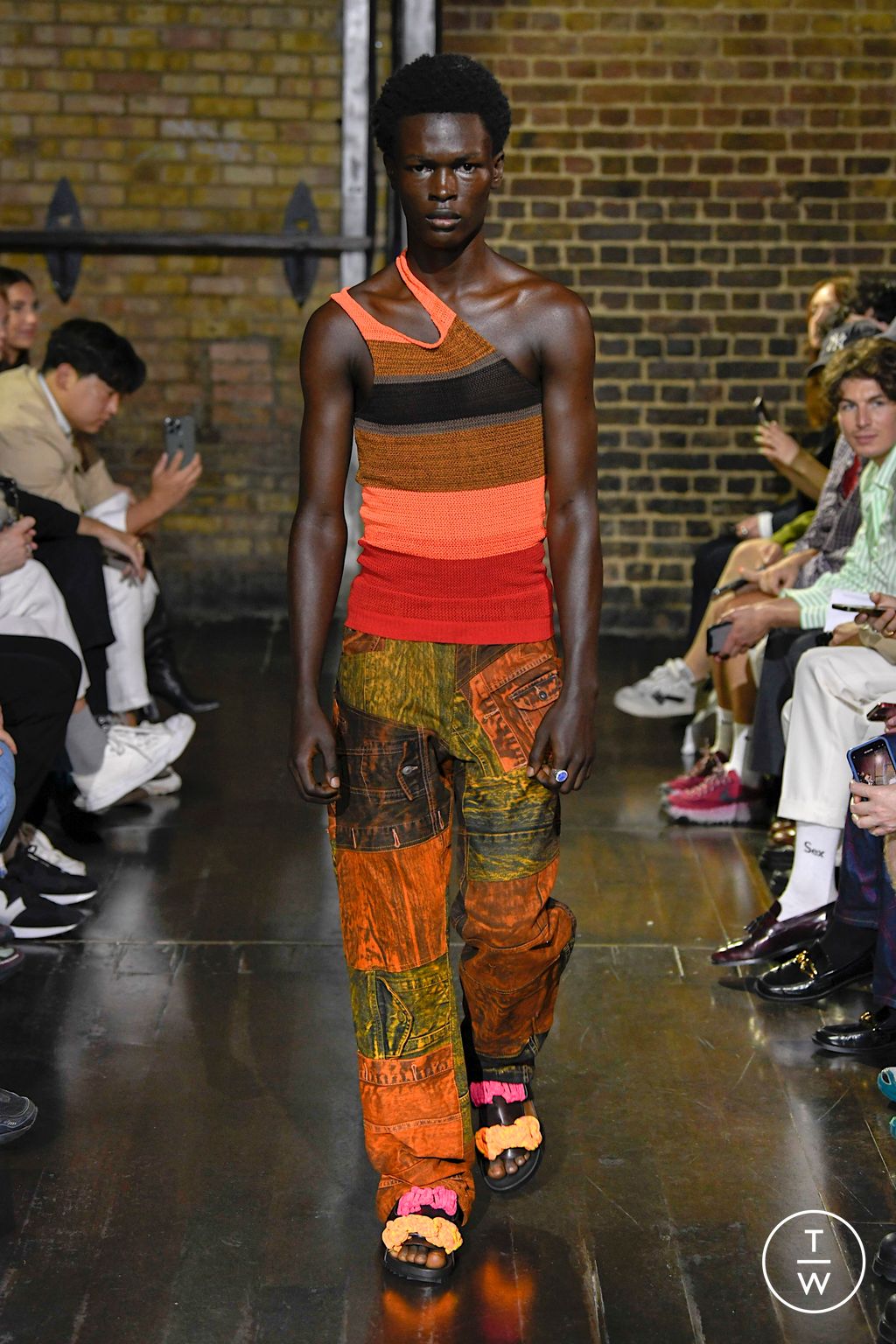 Fashion Week London Spring/Summer 2023 look 15 from the AGR collection menswear