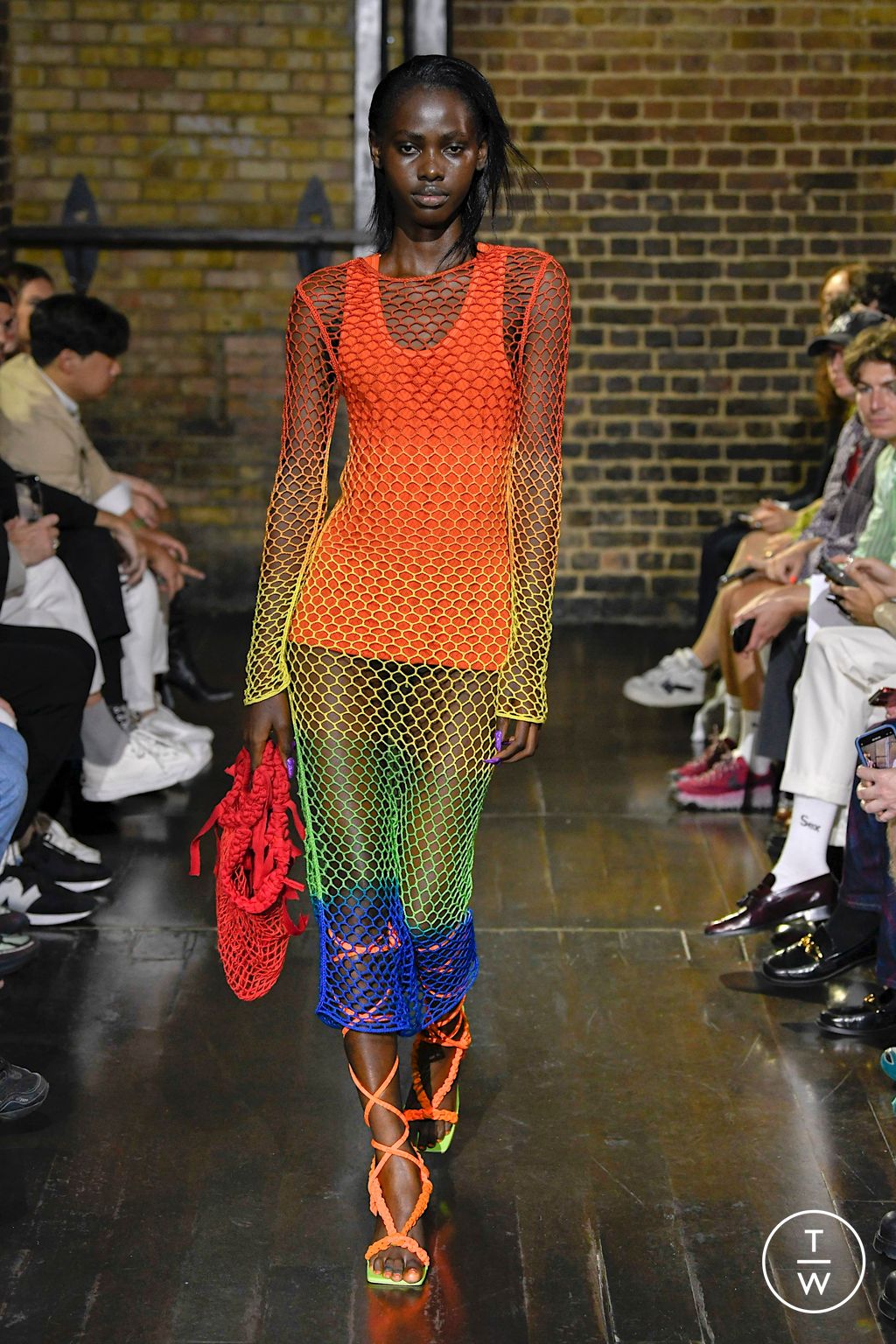 Fashion Week London Spring/Summer 2023 look 16 de la collection AGR menswear