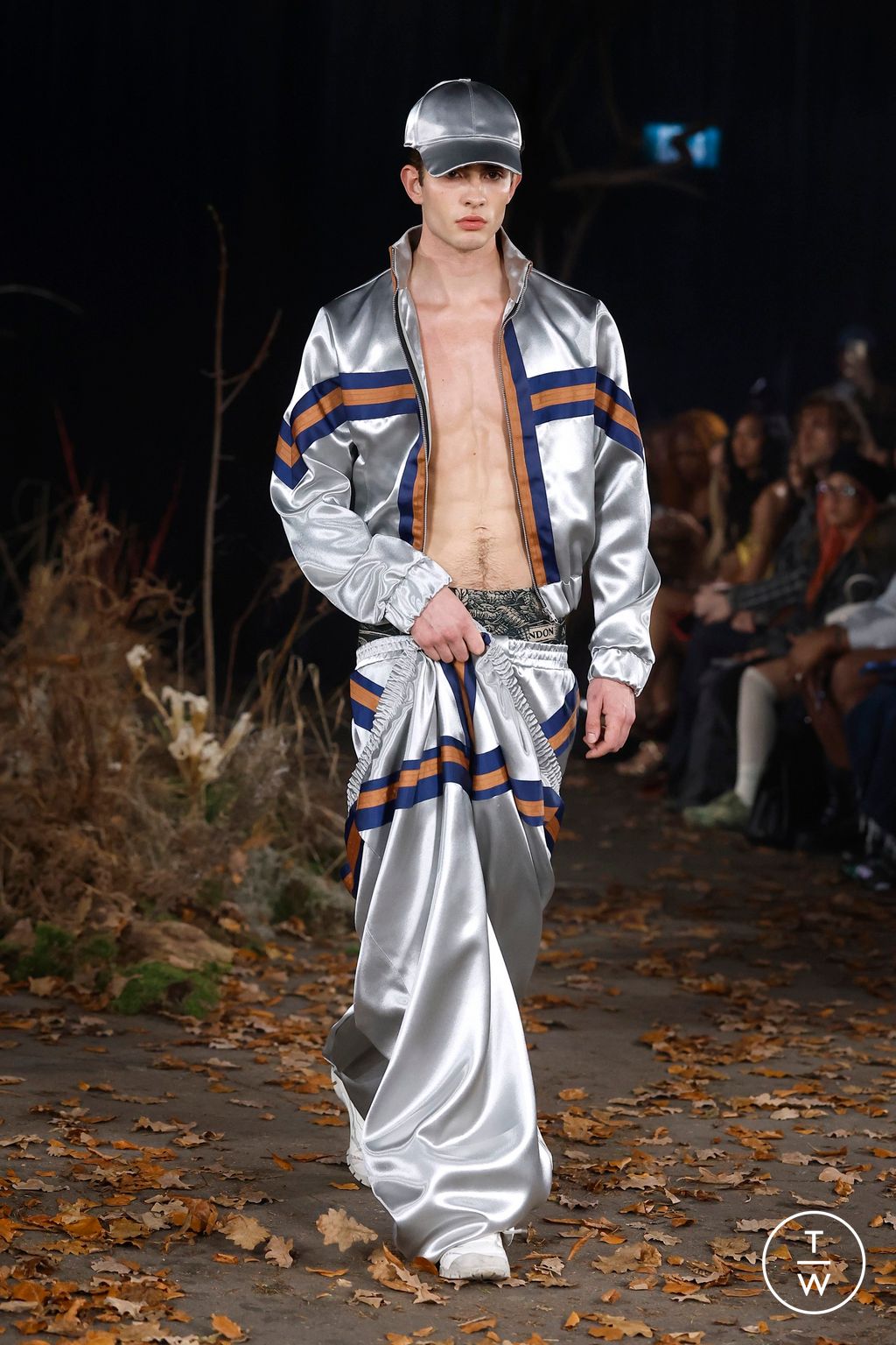 Fashion Week London Fall/Winter 2026 look 19 from the Agro Studio collection 女装