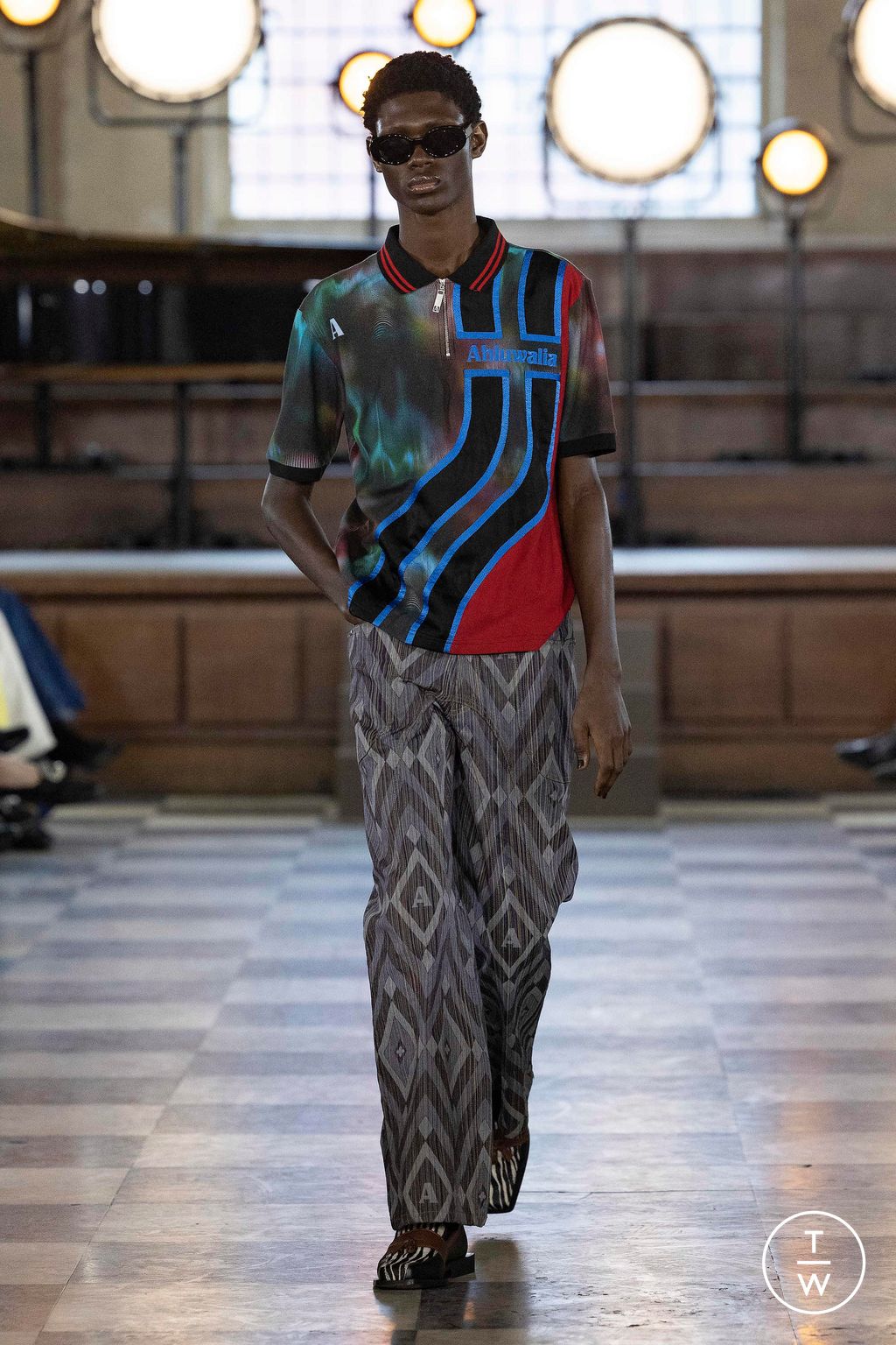 Fashion Week London Fall/Winter 2023 look 11 from the Ahluwalia collection 女装
