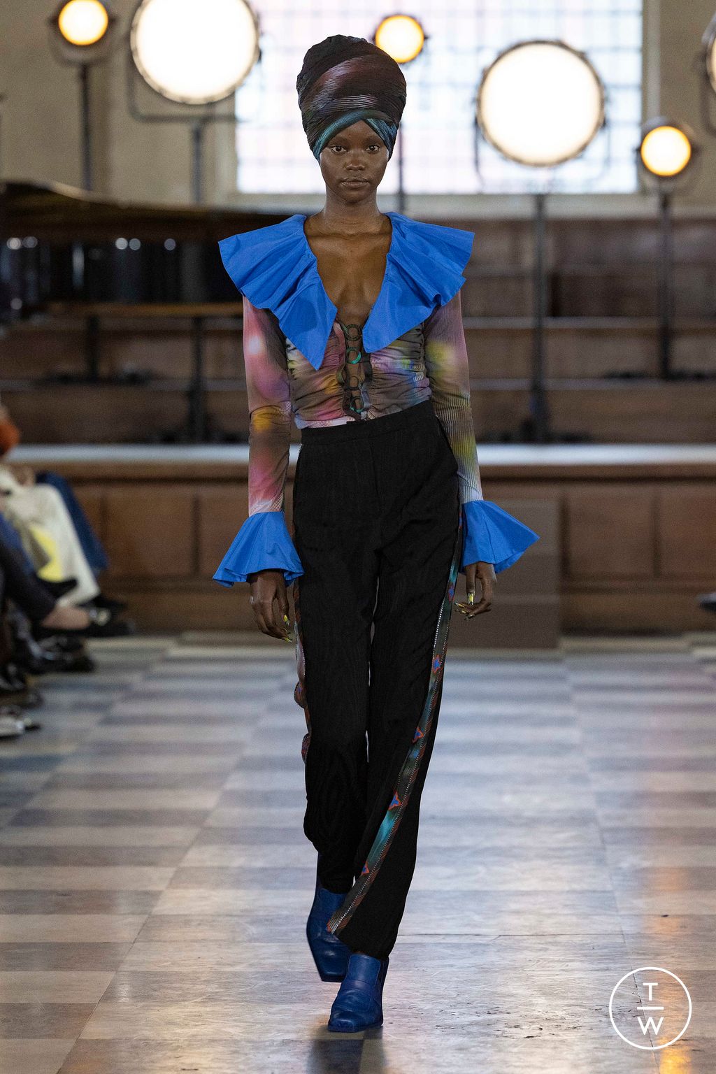 Fashion Week London Fall/Winter 2023 look 24 de la collection Ahluwalia womenswear
