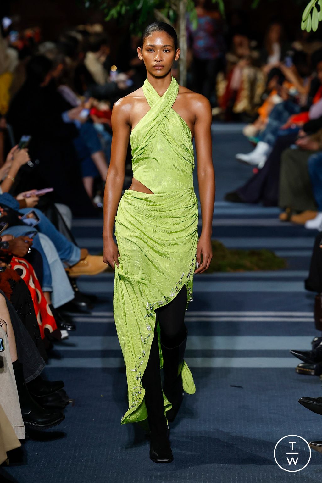 Fashion Week London Fall/Winter 2024 look 10 from the Ahluwalia collection womenswear