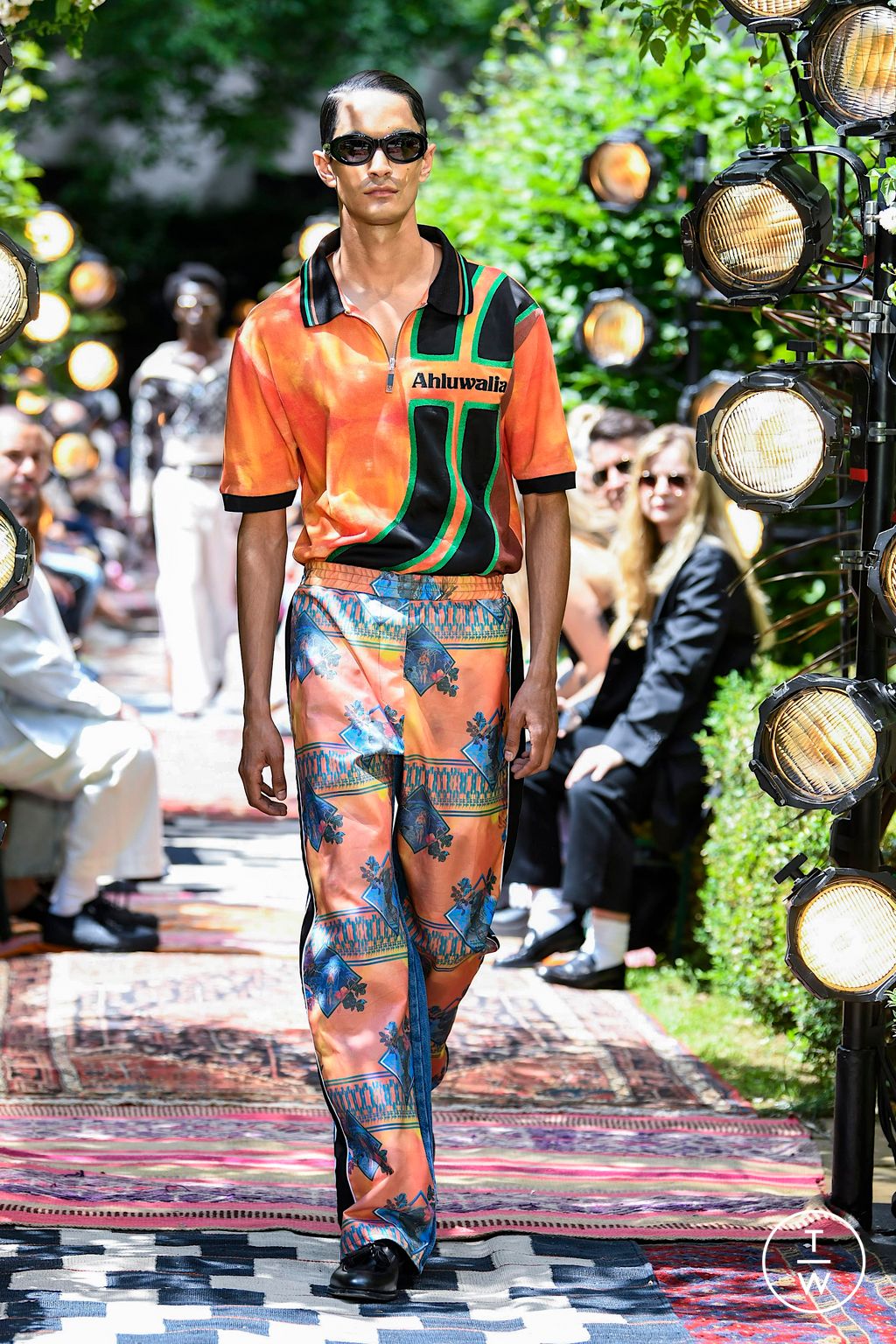Fashion Week London Spring/Summer 2023 look 13 from the Ahluwalia collection 男装