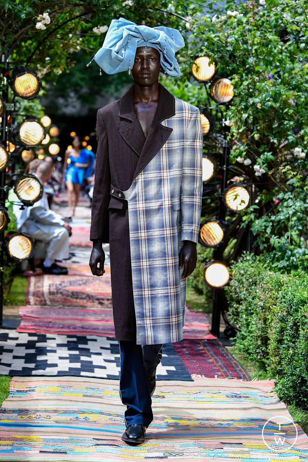 Fashion Week London Spring/Summer 2023 look 21 from the Ahluwalia collection menswear