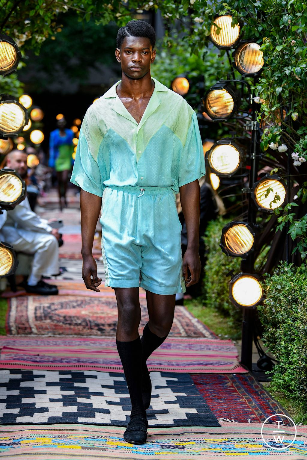 Fashion Week London Spring/Summer 2023 look 23 from the Ahluwalia collection 男装