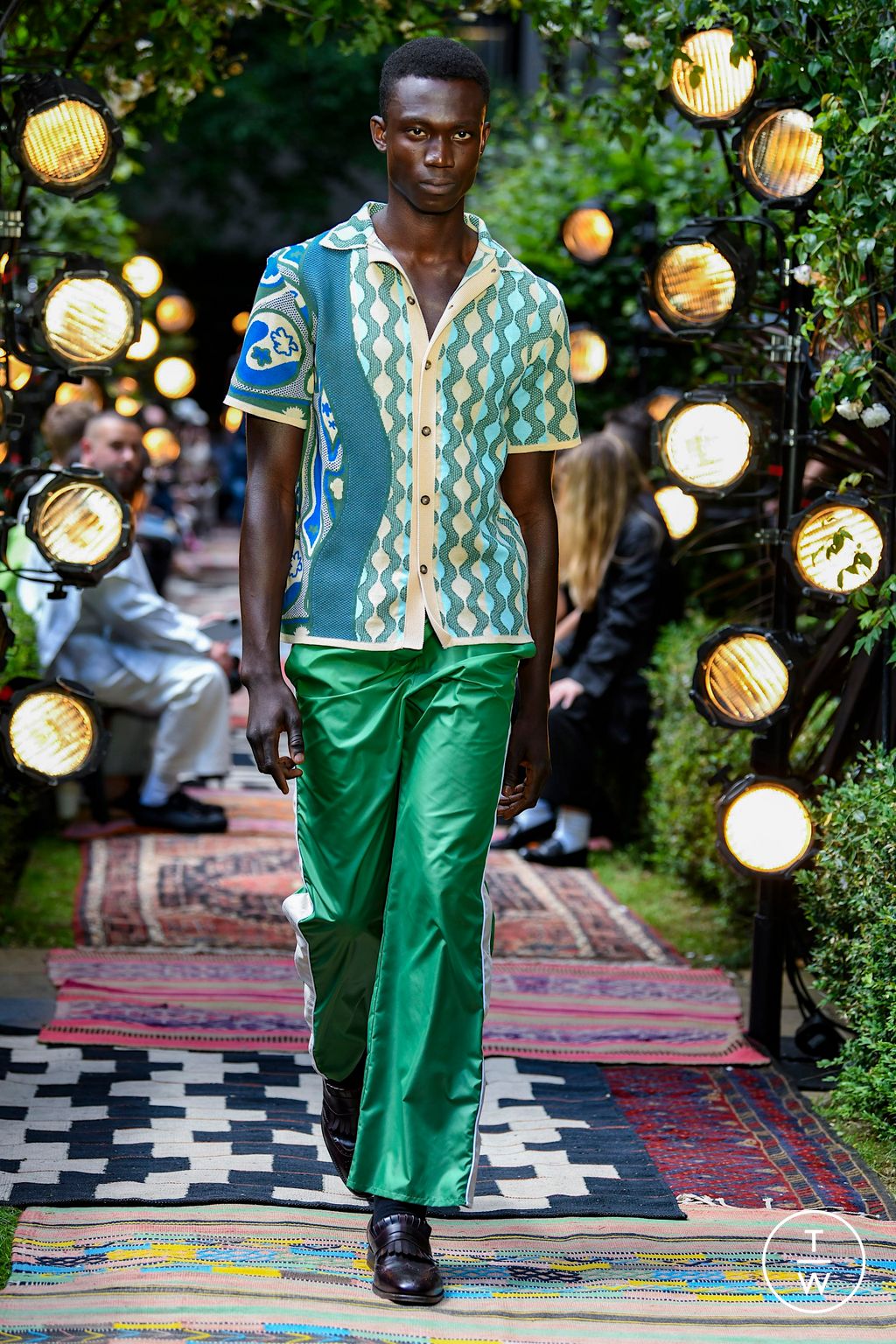 Fashion Week London Spring/Summer 2023 look 25 from the Ahluwalia collection 男装