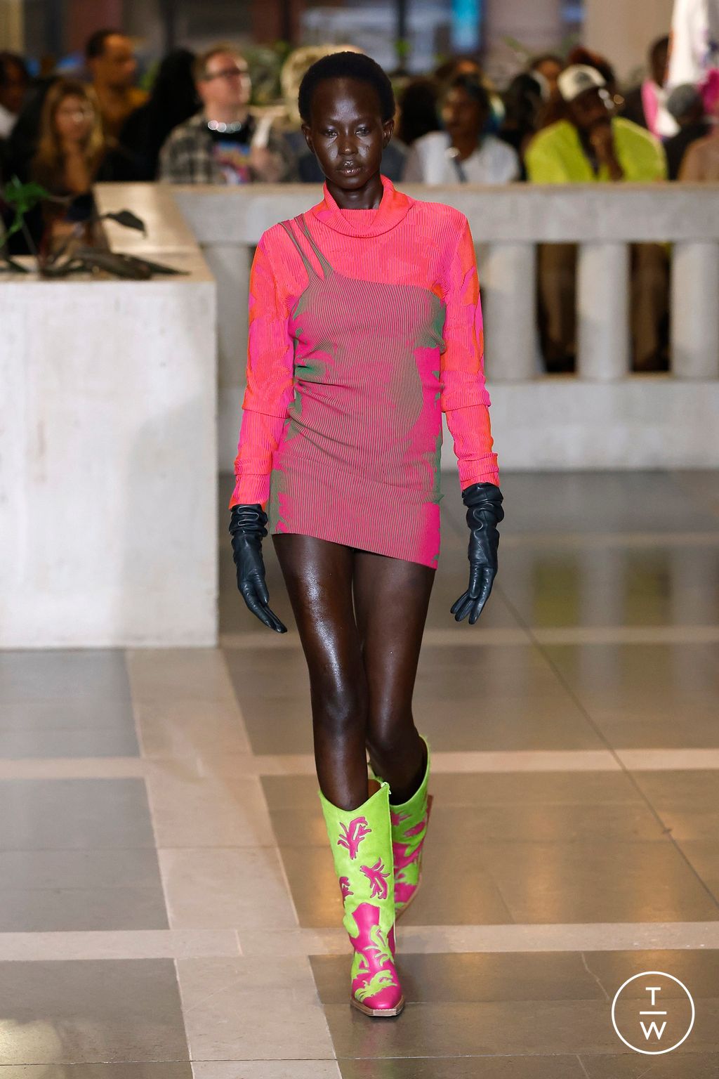 Fashion Week London Spring/Summer 2024 look 19 from the Ahluwalia collection womenswear